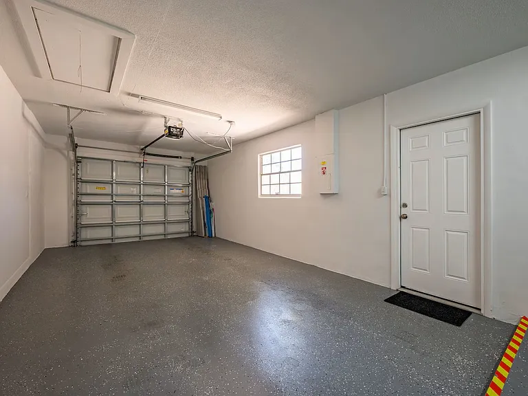 4215 Baird St — Photo 10
