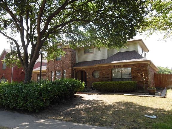 2nd image of 2428 Heatherdale Dr