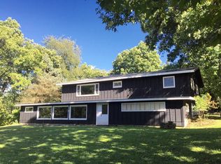 6915 Schultz Rd, Harvard, IL 60033