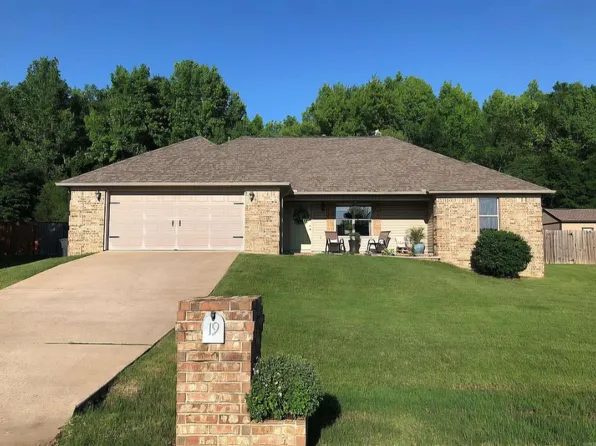 19 Alfred Cv, Conway, AR 72034
