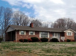 2009 Mill Ave, Eden, NC 27288