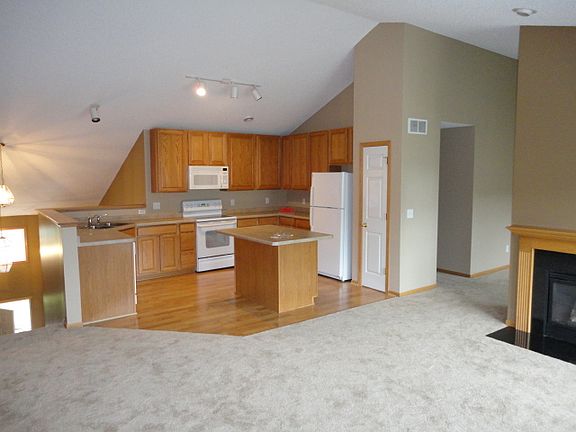 2nd image of 13904 Garnet Ter NW