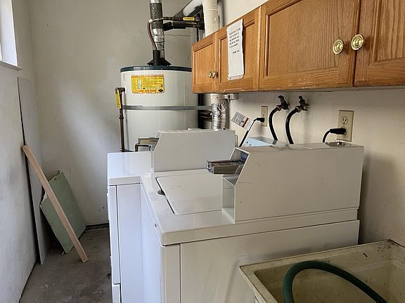 5th image of 1599 Maurice Ln #2