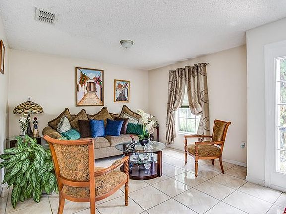 5th image of 601 Bluebill Ct