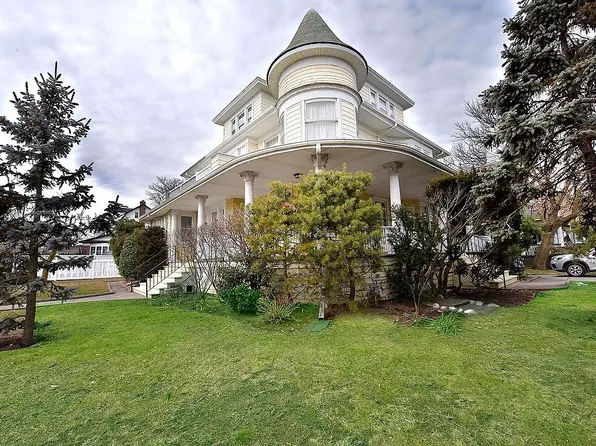 132-06 Rockaway Beach Blvd #1, Rockaway Park, NY 11694