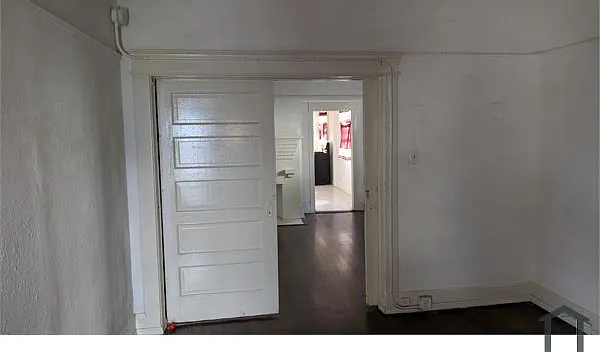 124 E 24th St #124 — Photo 1