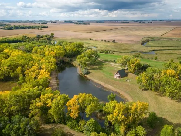 1323 230th Ave, Fairmont, MN 56031