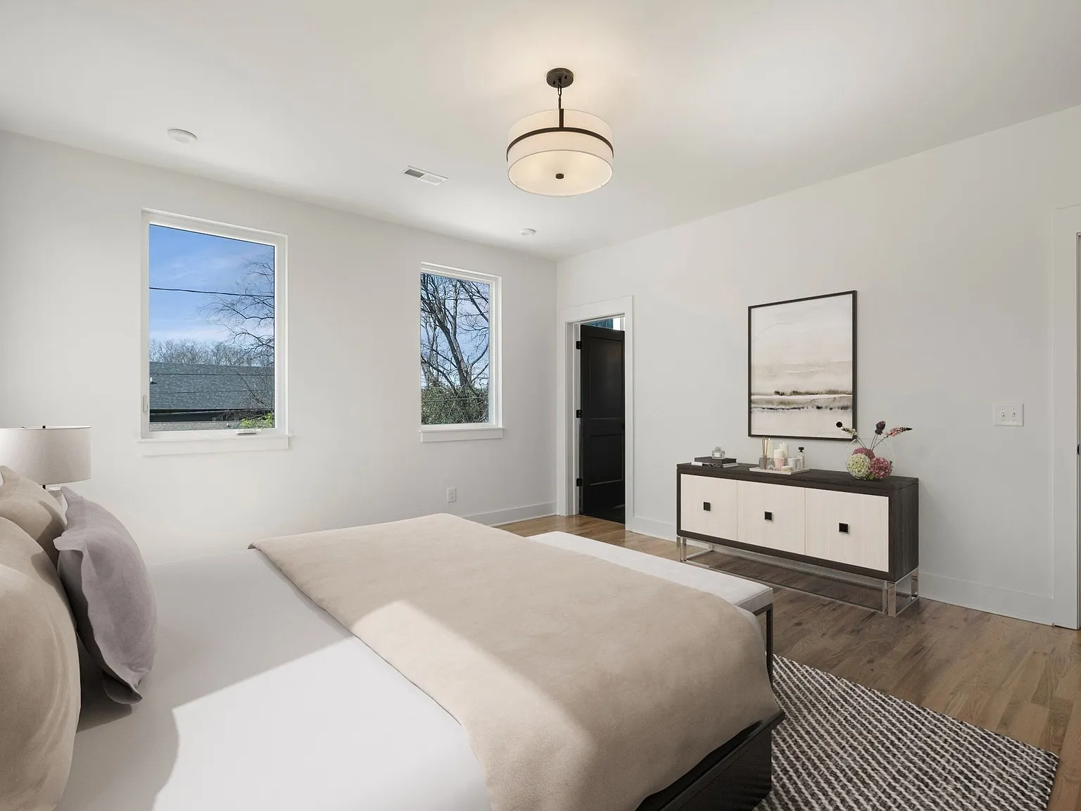 4 bed, 3.5 bath, 2641 sqft, $3,875 — Photo 4