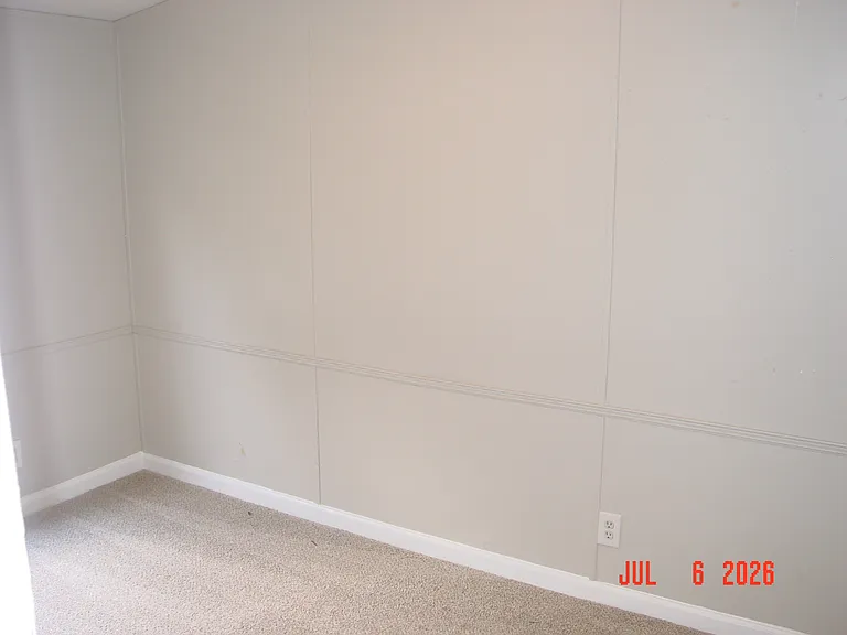 524 Strickland Cir — Photo 13