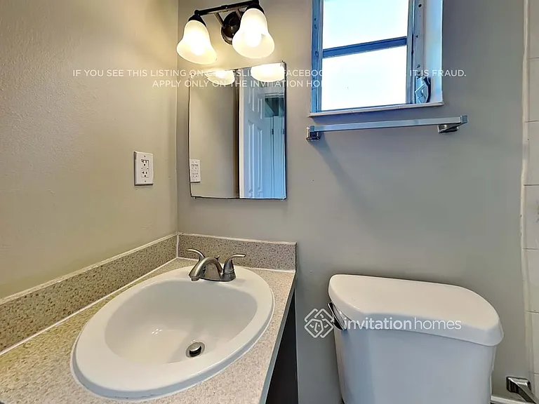 2199 NW 81st Ter — Photo 17