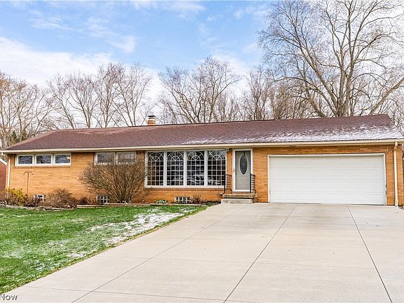 2nd image of 3939 Thunderbird Cir NW