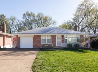 3728 Park Crest Dr, Saint Louis, MO 63125