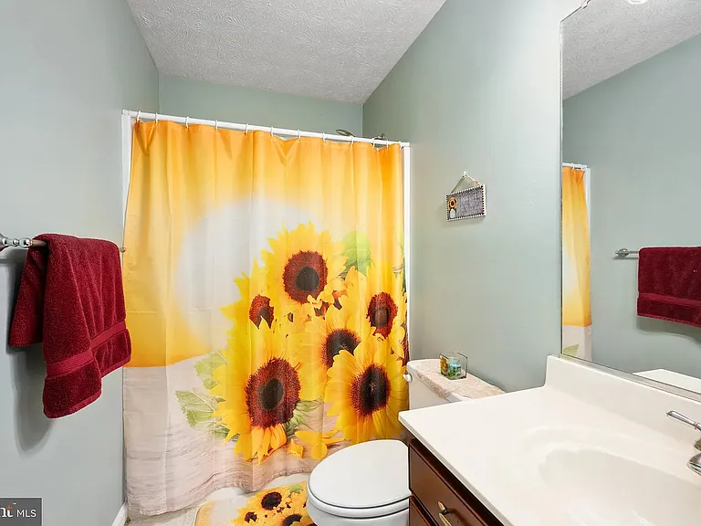1223 Winfield Ct — Photo 8