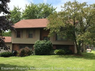 425 Weston Ave, Churubusco, IN