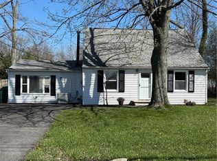 7325 Adkins Rd, Mentor, OH 44060