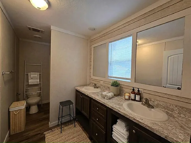 13618 N Florida Ave #26 — Photo 4
