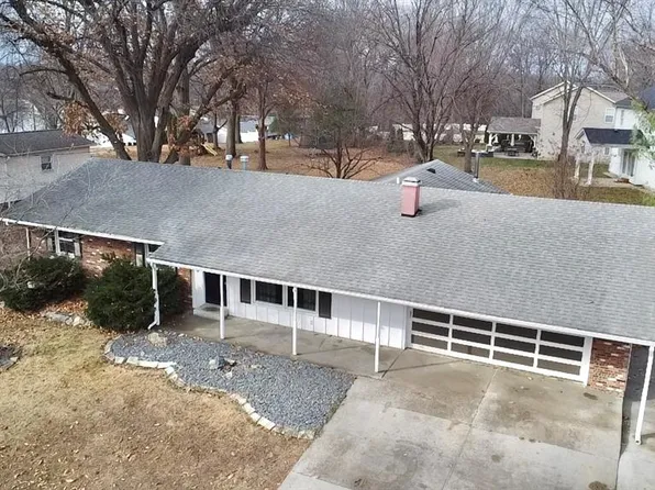 115 Branch Dr, Edwardsville, IL 62025