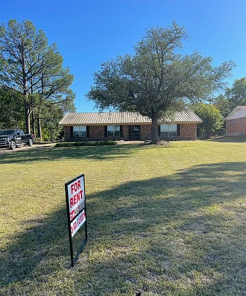 3103 Ridgecrest Rd — Photo 1