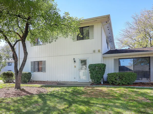 127 Brewster Ct APT D, Bloomingdale, IL 60108