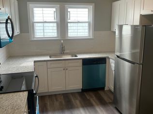 3282 E Overlook Rd, Cleveland Heights, OH 44118