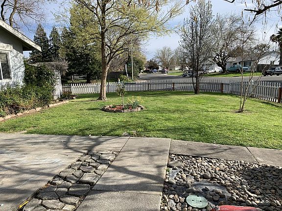 2nd image of 4400 Bollenbacher Ave