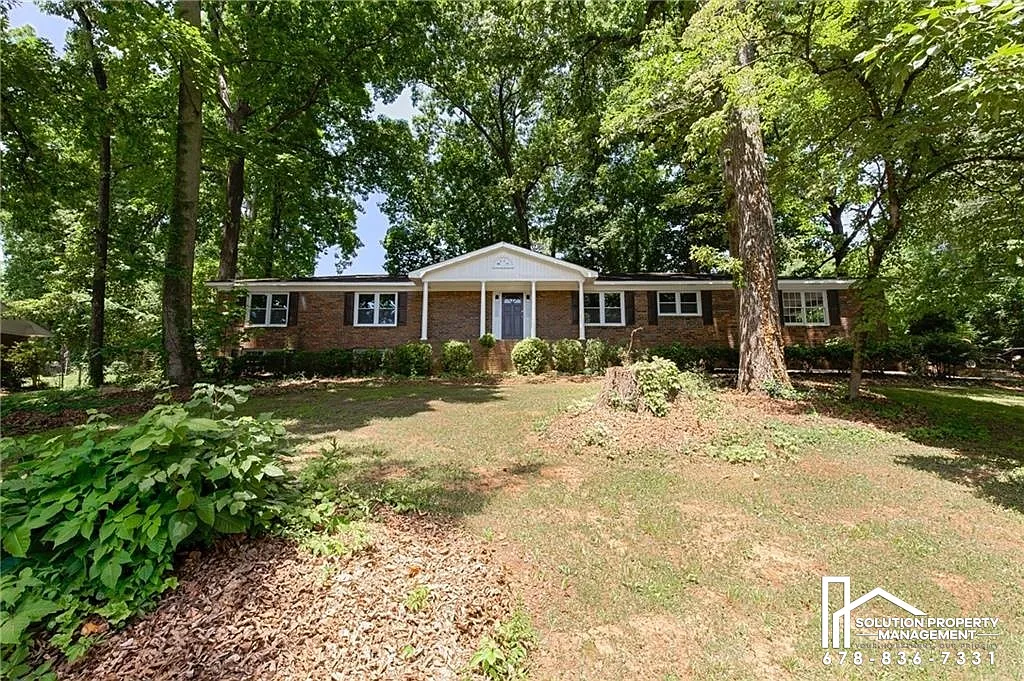 4 bed, 2826 sqft, $2,650 — Photo 1