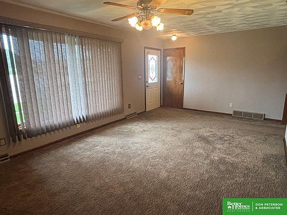 4th image of 502 S Summit Ave