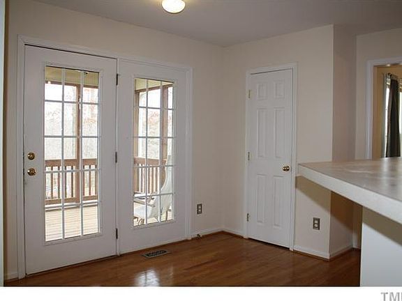 2nd image of 2409 Summit Dr