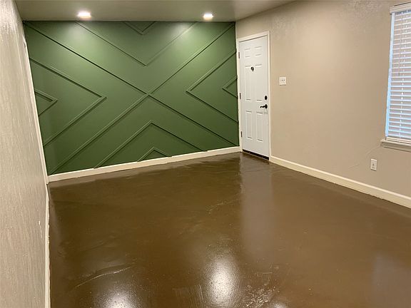 2nd image of 2004 Bettibart St