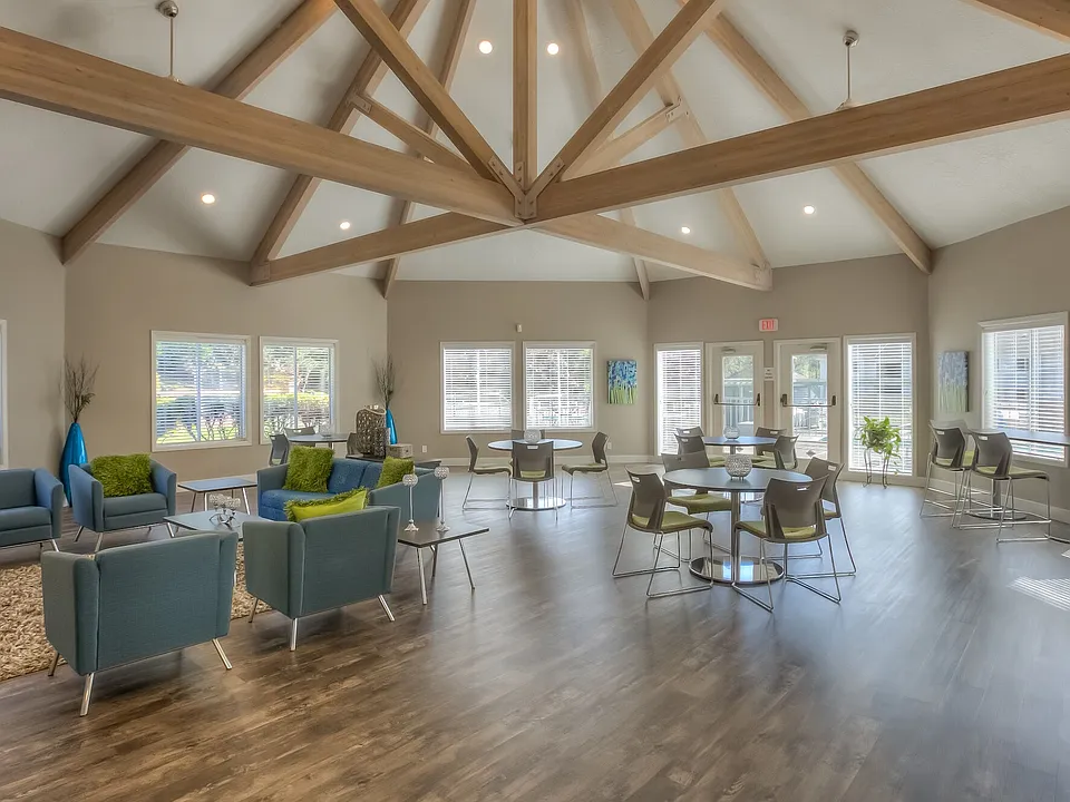 Oak Hill Apartments