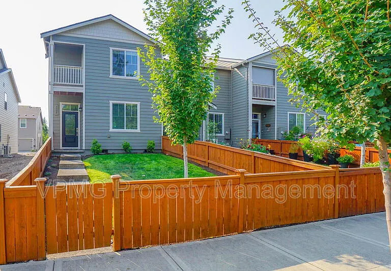 7104 NE 155th Pl — Photo 2
