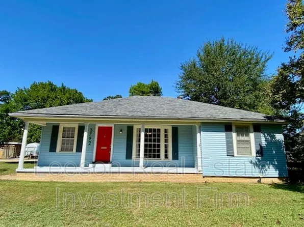 3792 Greenway Pl, Shreveport, LA 71105