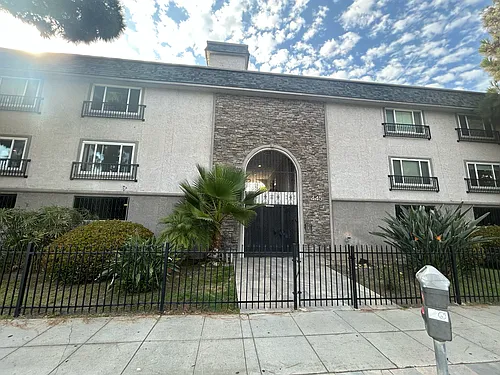 445 Washington Blvd #8 Photo 1 445 Washington Blvd #8 Photo 1