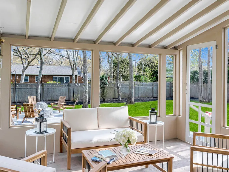 43 Palo Alto Dr — Photo 2