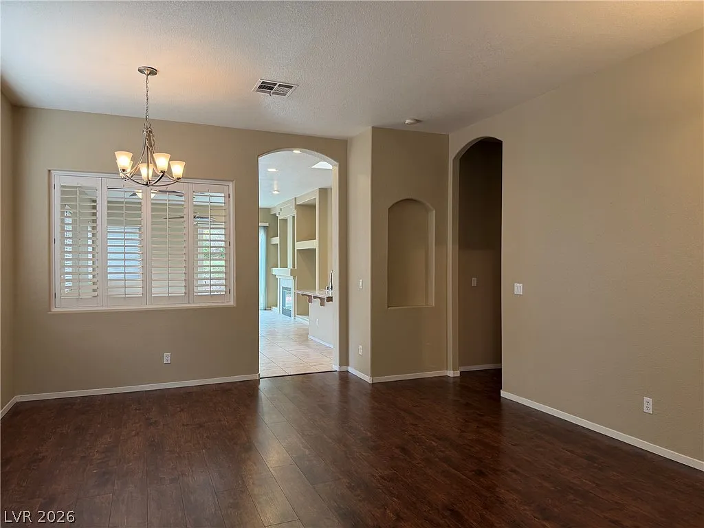 3 bed, 2.0 bath, 1884 sqft, $2,150 — Photo 4