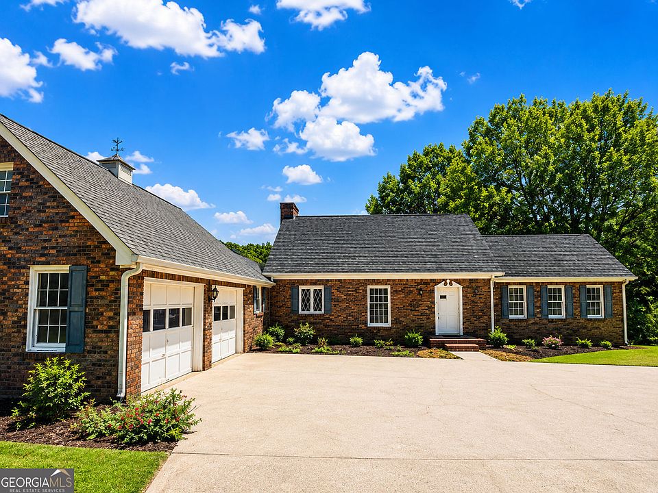 1st image of 4545 Twin Lakes Dr SW