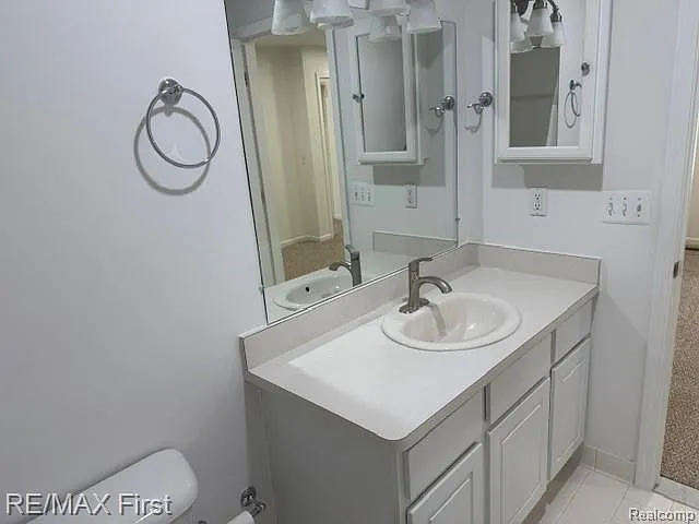 16713 Kensington Dr — Photo 8