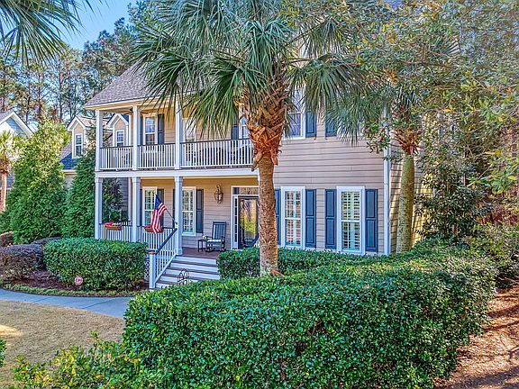 2nd image of 1437 Lagoon Park Cir
