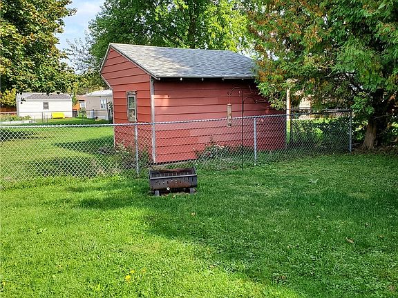 4th image of 200 Mohawk St