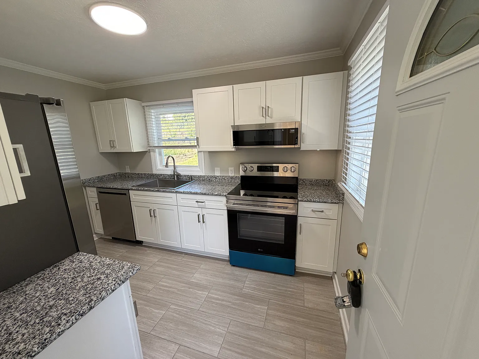 3 bed, 864 sqft, $1,750 — Photo 4