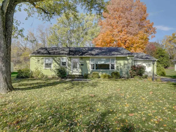 1031 N Van Buren St, Auburn, IN 46706