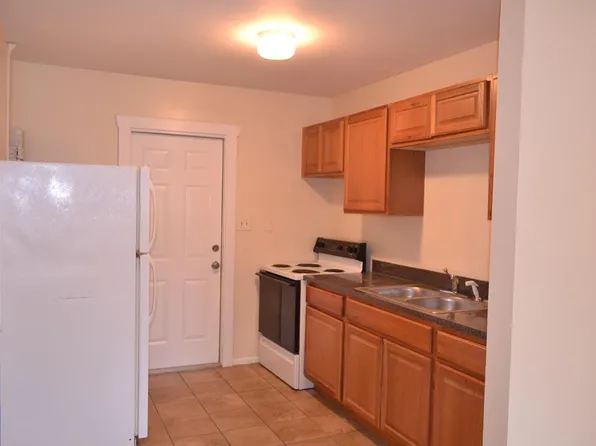 3102 W Varn Ave APT B, Tampa, FL 33611
