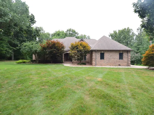 12183 E Hutchison Rd, Mount Vernon, IL 62864