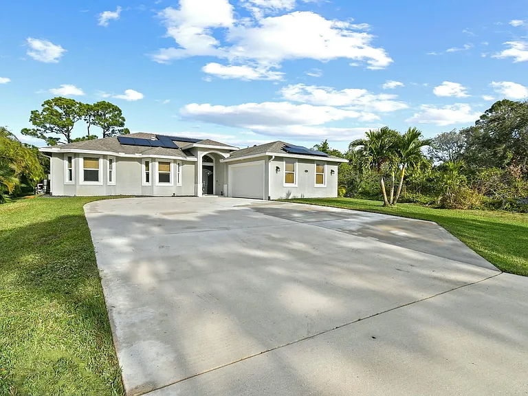 3214 SW Constellation Rd — Photo 5
