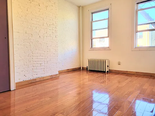 Rented by Virtual Real Estate | media 25