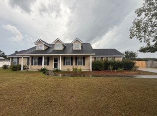 8 Parish Loop NE, Hinesville, GA 31313