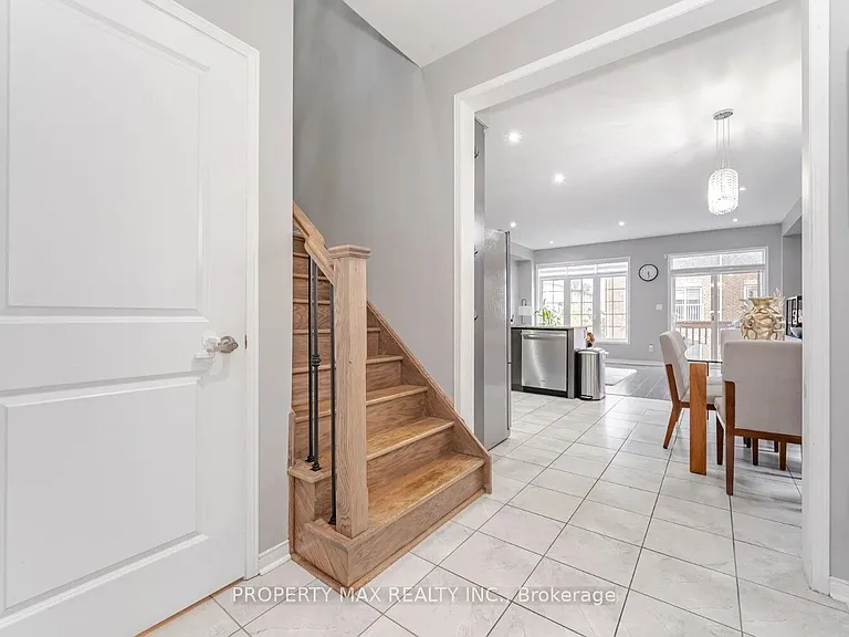 66 Rimrock Cres — Photo 20