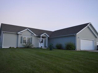 N832 Twin Knolls Dr, Fort Atkinson, WI 53538