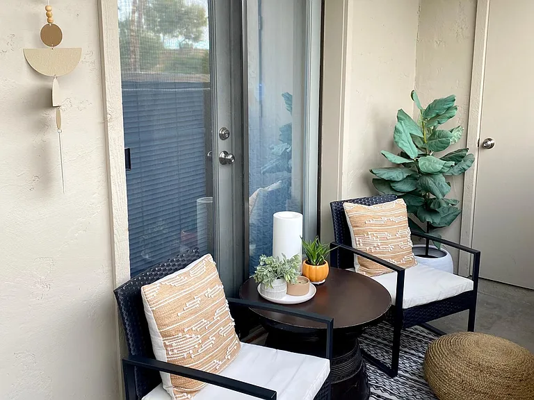 1820 E Morten Ave #113 — Photo 18