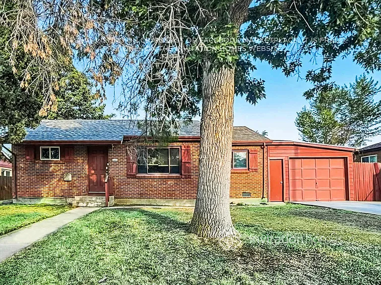 9240 Wigham St — Photo 9